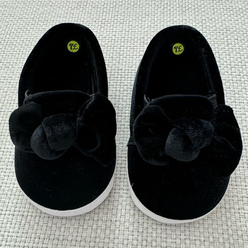 Velour Bow Infant Shoes